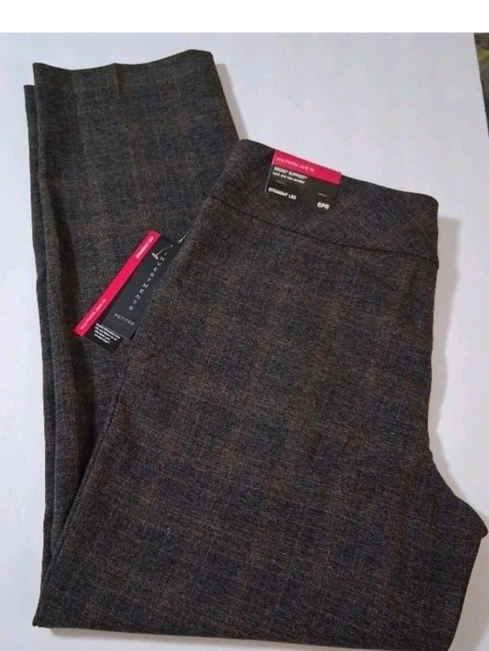 NWT Investments Women's Straight Leg Pants in Heathered Charcoal